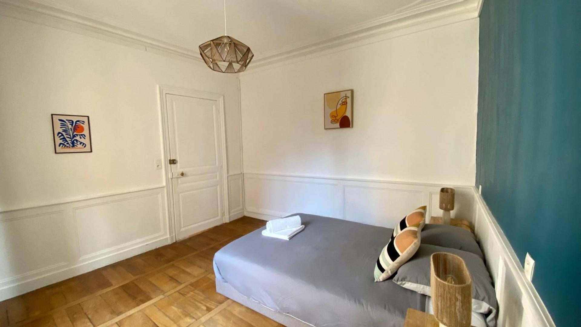 Spacieux Pour 10 Personnes Au Coeur De Rennes Exterior photo