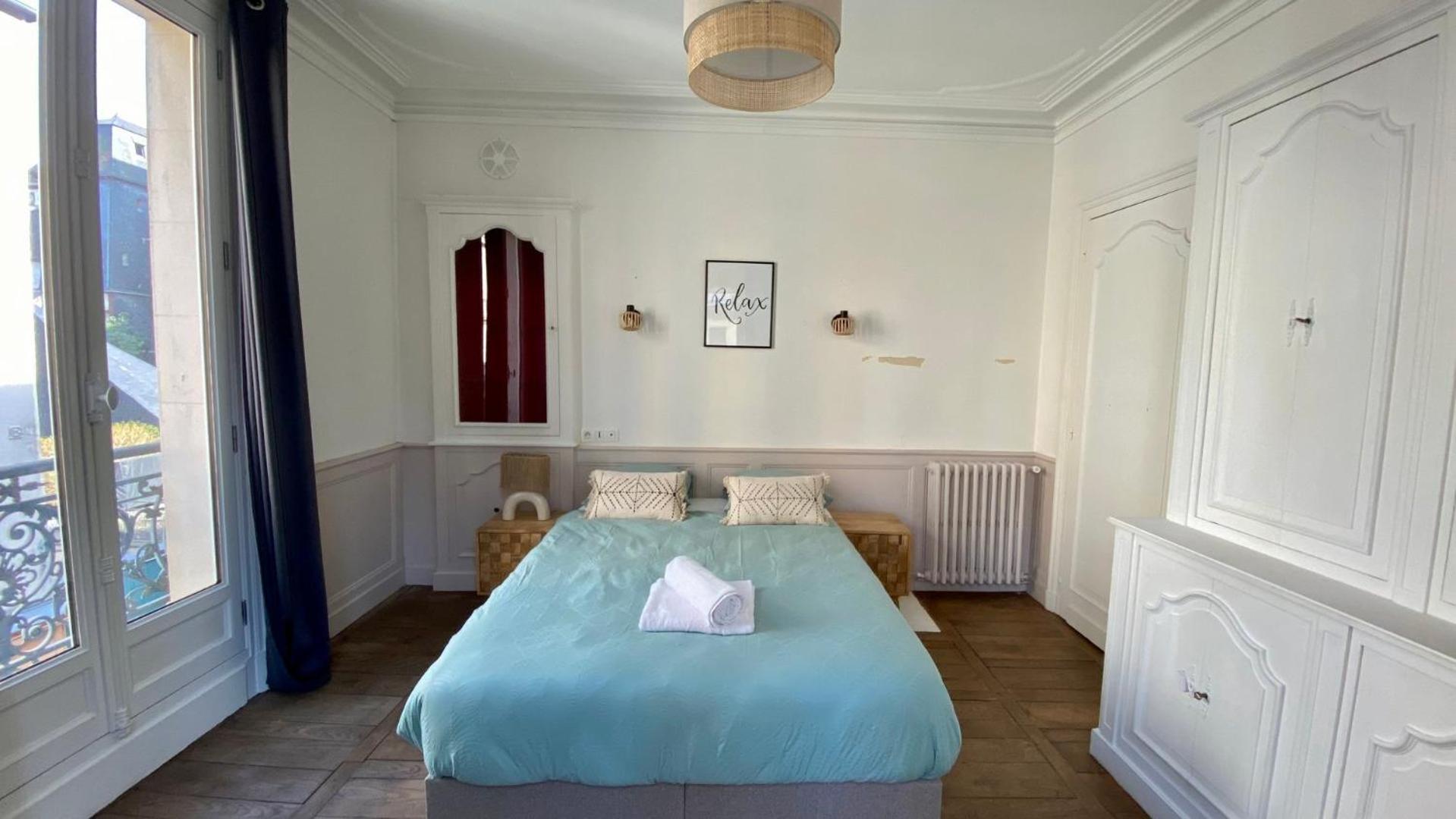 Spacieux Pour 10 Personnes Au Coeur De Rennes Exterior photo